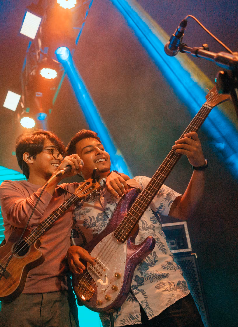 Dhaka Vibing with তালপাতার সেপাই
